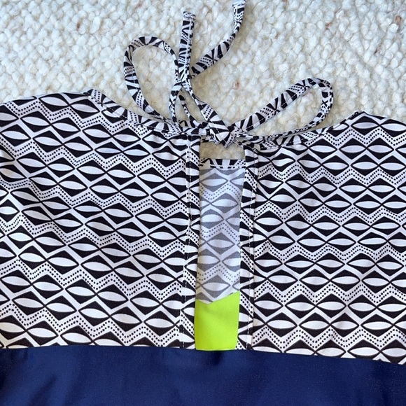 Seea Hermosa One Piece Long Sleeve Surf Suit Swimsuit Shells Small - Picture 7 of 8